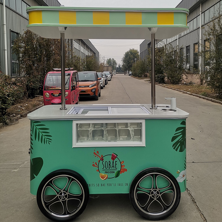 2023 New Type Italian Ice Cream Cart tricycles With Machine ice cream tricycle