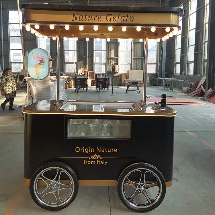2024 new type Mobile Italian ice cream hand push cart with display freezer Gelato stand cart